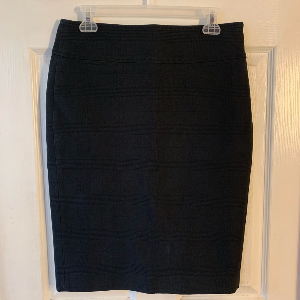 Burberry london black pencil skirt GUC